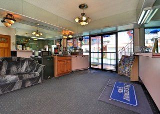 Inn Rodeway Near Melrose Ave 2*
