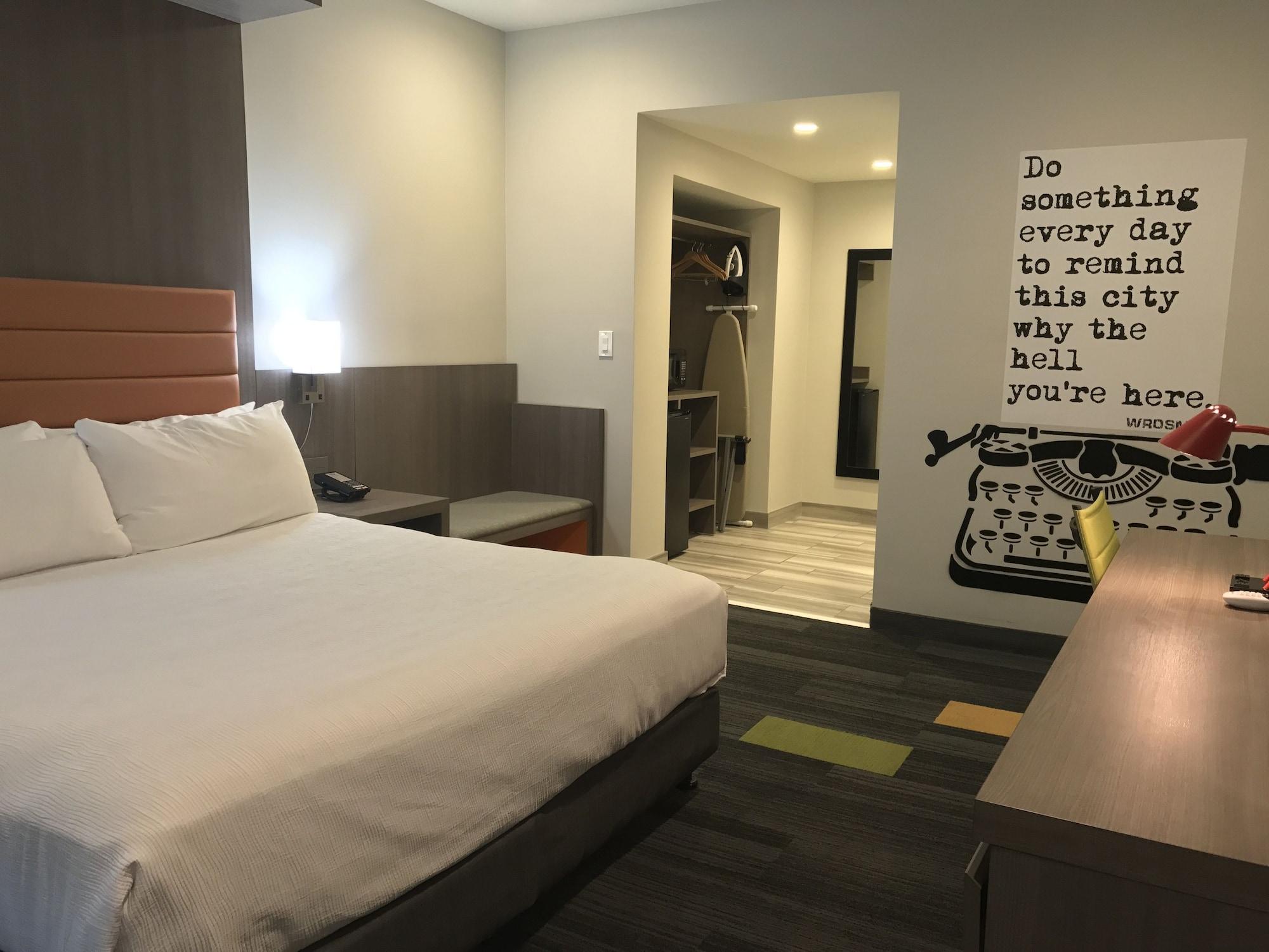 Rodeway Near Melrose Ave Mini-hôtel